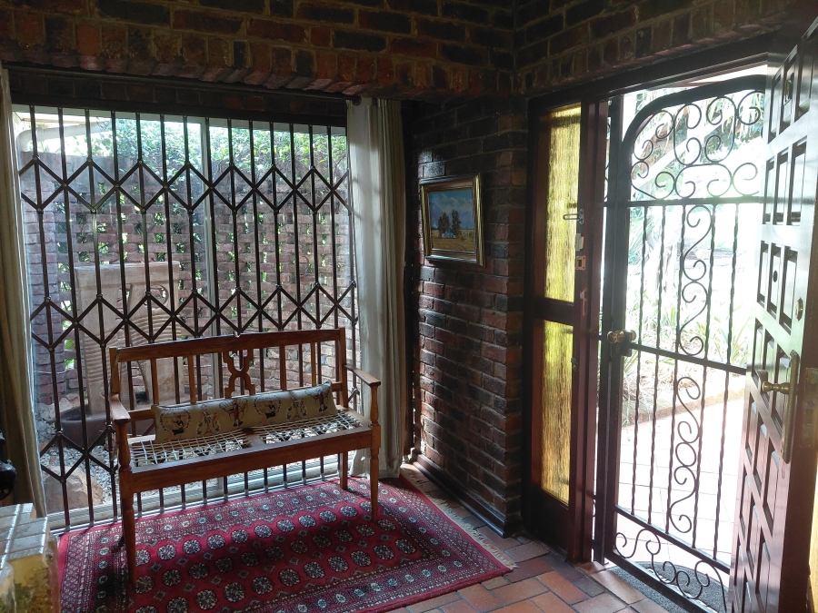 5 Bedroom Property for Sale in Vanes Estate Eastern Cape